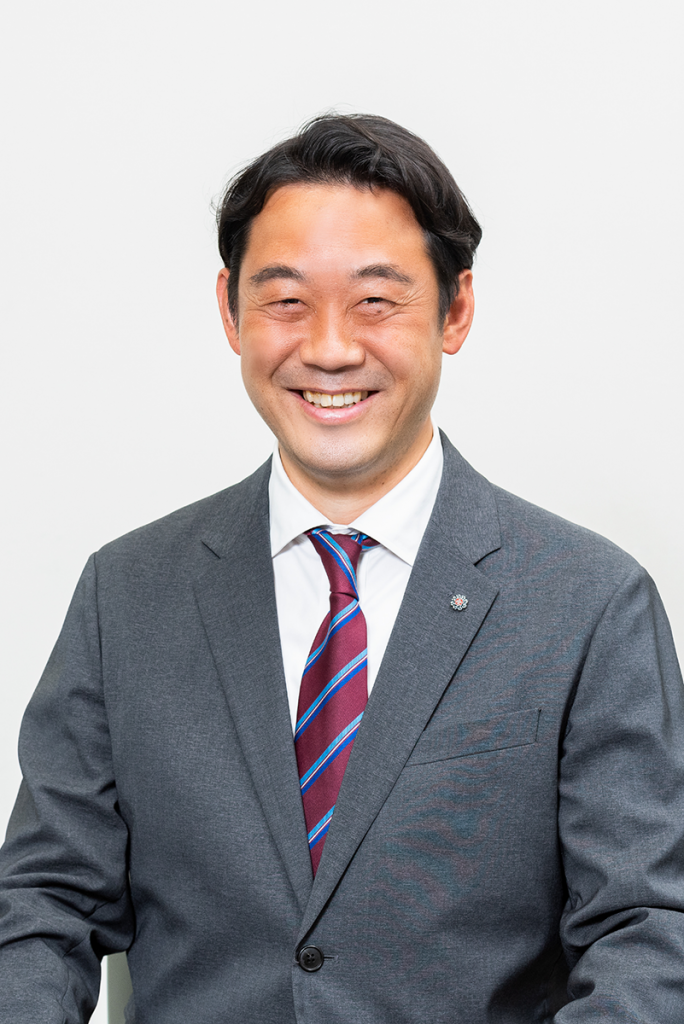 給前 祐介 事務局次長