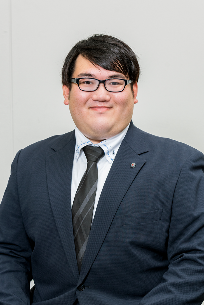 南谷 事務局員